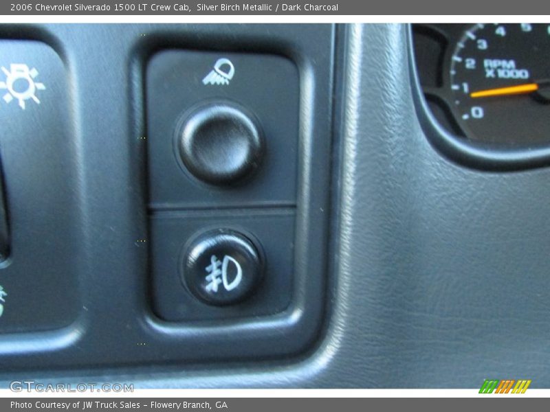 Silver Birch Metallic / Dark Charcoal 2006 Chevrolet Silverado 1500 LT Crew Cab