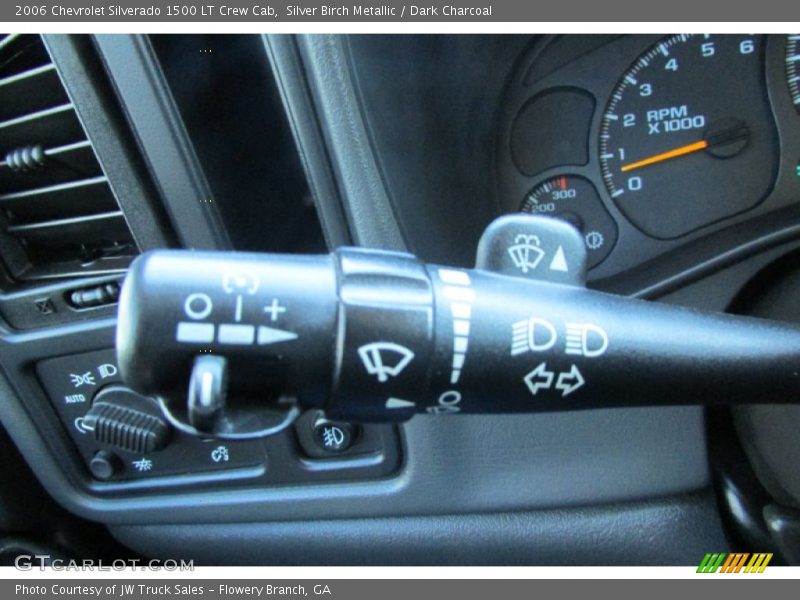 Silver Birch Metallic / Dark Charcoal 2006 Chevrolet Silverado 1500 LT Crew Cab