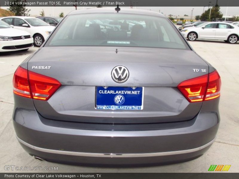 Platinum Gray Metallic / Titan Black 2014 Volkswagen Passat TDI SE