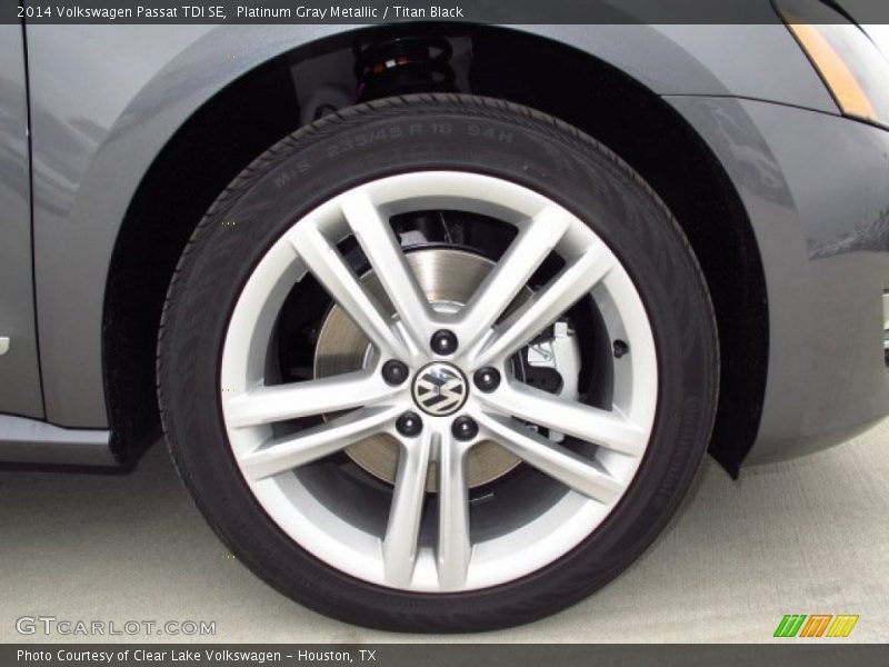 Platinum Gray Metallic / Titan Black 2014 Volkswagen Passat TDI SE
