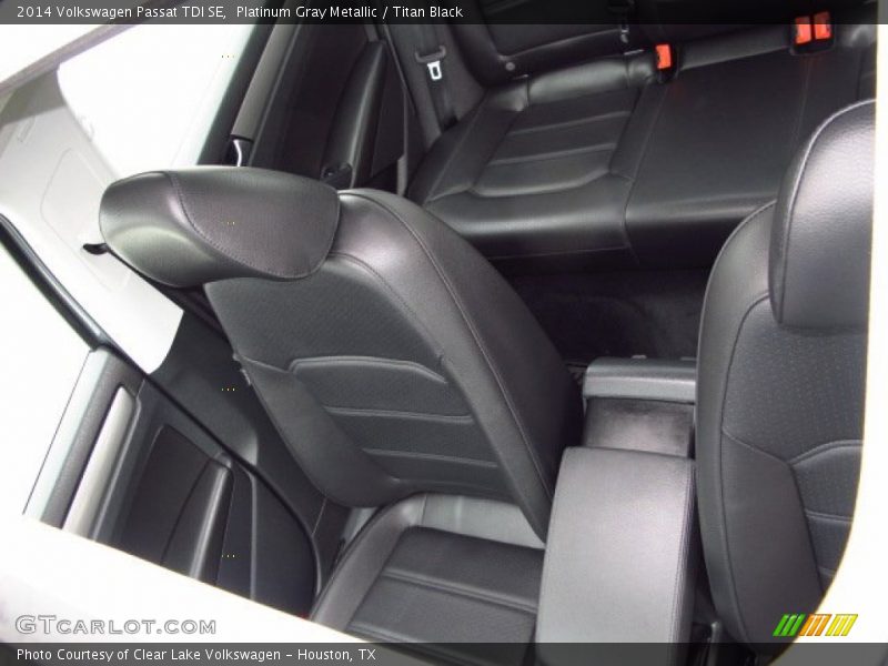 Platinum Gray Metallic / Titan Black 2014 Volkswagen Passat TDI SE