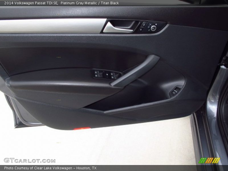 Platinum Gray Metallic / Titan Black 2014 Volkswagen Passat TDI SE