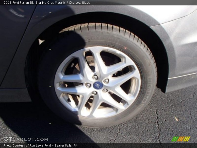 Sterling Gray Metallic / Charcoal Black 2013 Ford Fusion SE