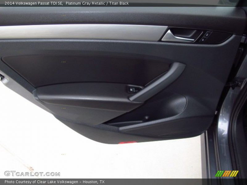 Platinum Gray Metallic / Titan Black 2014 Volkswagen Passat TDI SE