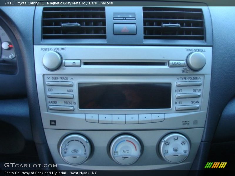 Magnetic Gray Metallic / Dark Charcoal 2011 Toyota Camry SE