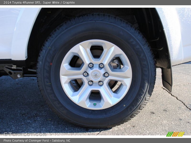 Super White / Graphite 2014 Toyota 4Runner SR5
