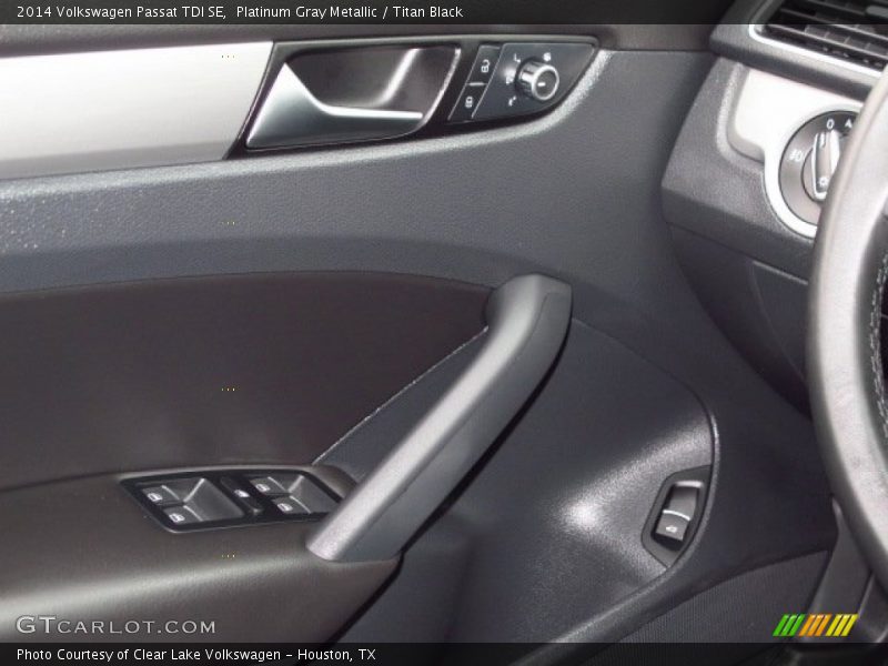 Platinum Gray Metallic / Titan Black 2014 Volkswagen Passat TDI SE