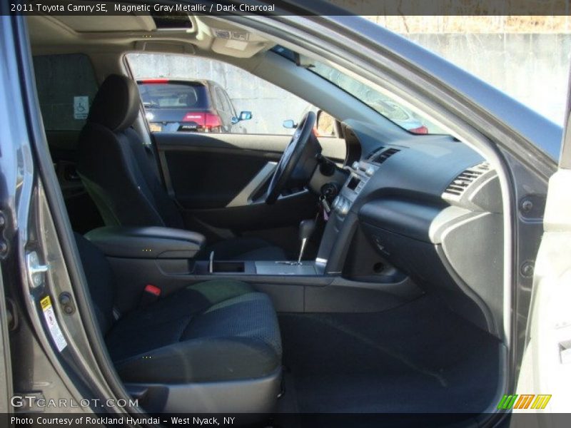 Magnetic Gray Metallic / Dark Charcoal 2011 Toyota Camry SE