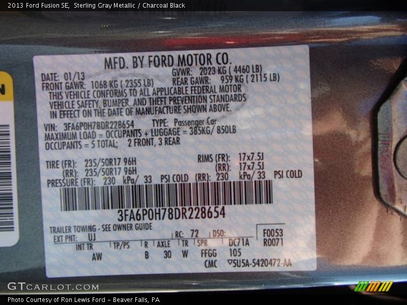 Sterling Gray Metallic / Charcoal Black 2013 Ford Fusion SE