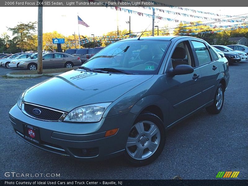 Light Tundra Metallic / Dark Pebble/Light Pebble 2006 Ford Focus ZX4 SES Sedan