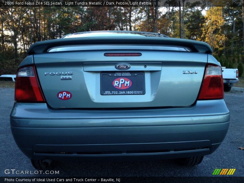 Light Tundra Metallic / Dark Pebble/Light Pebble 2006 Ford Focus ZX4 SES Sedan