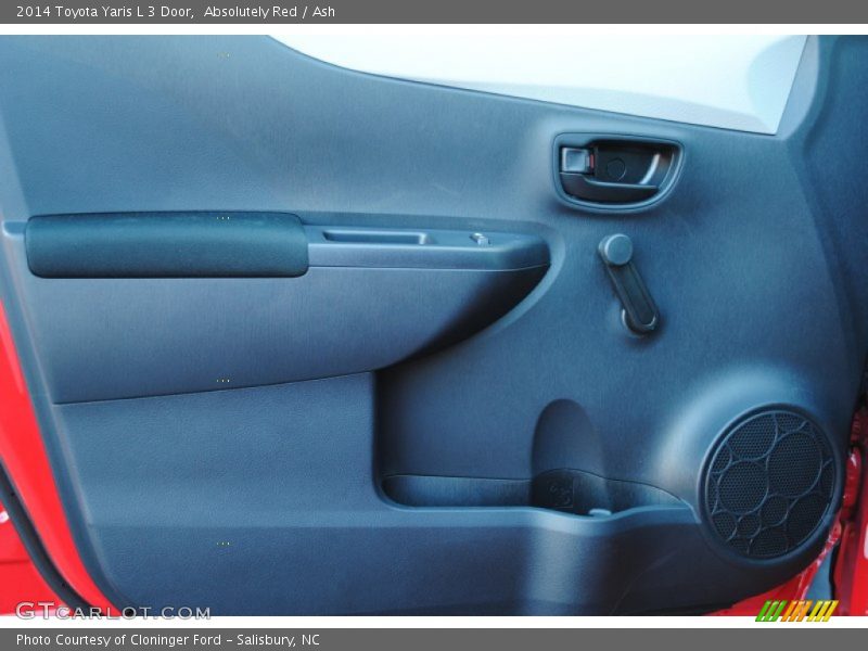Absolutely Red / Ash 2014 Toyota Yaris L 3 Door