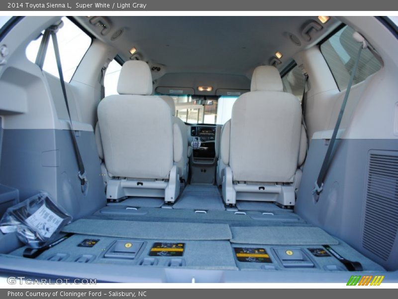 Super White / Light Gray 2014 Toyota Sienna L