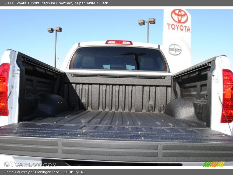 Super White / Black 2014 Toyota Tundra Platinum Crewmax