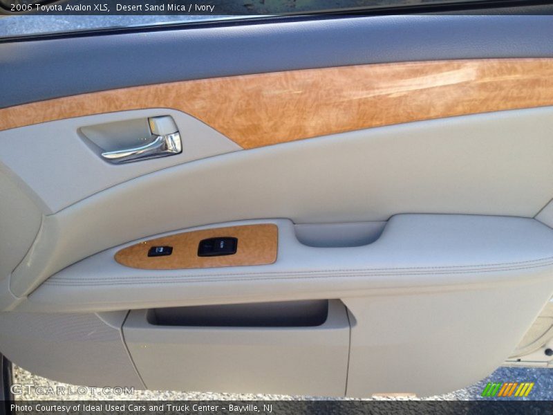 Desert Sand Mica / Ivory 2006 Toyota Avalon XLS