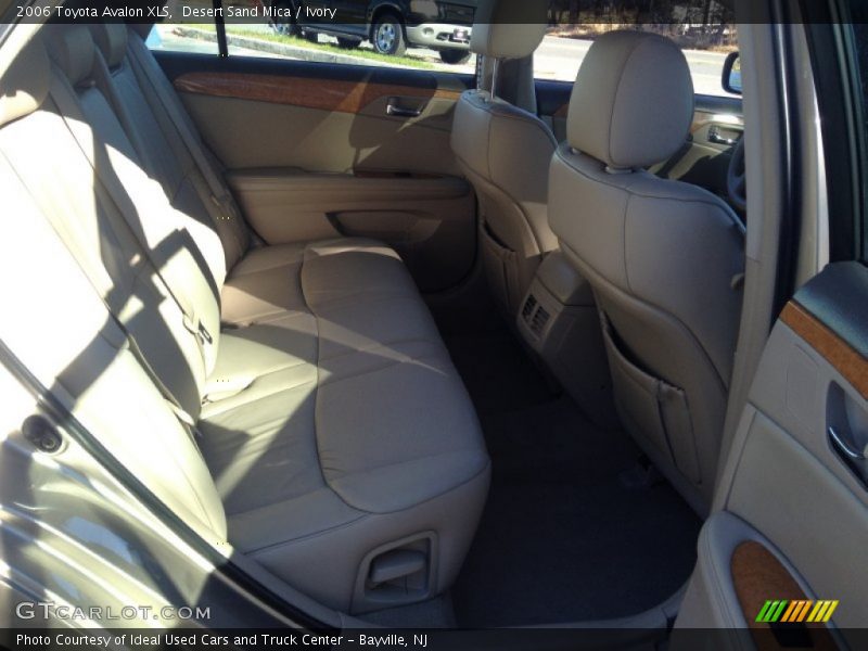 Desert Sand Mica / Ivory 2006 Toyota Avalon XLS