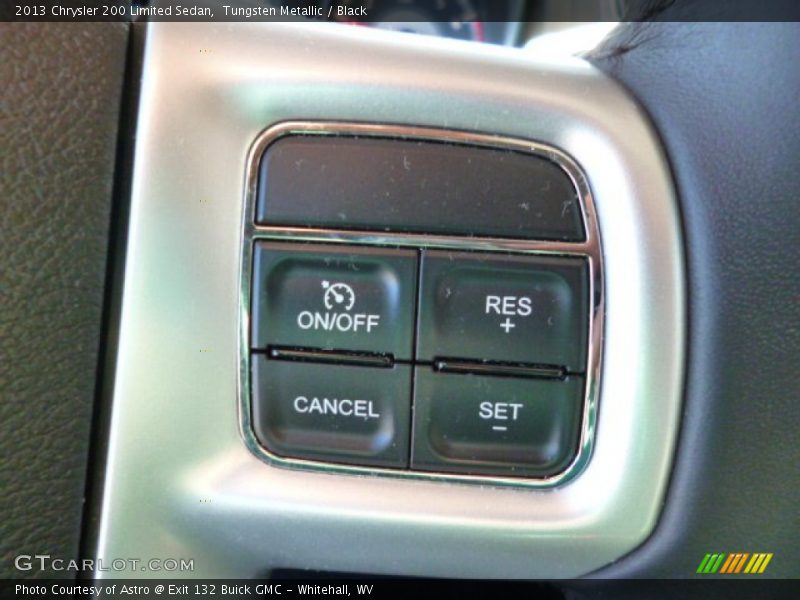Tungsten Metallic / Black 2013 Chrysler 200 Limited Sedan