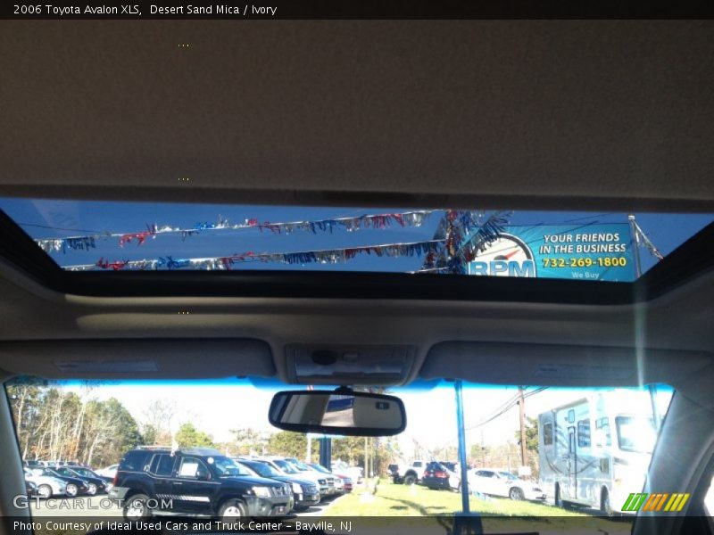 Desert Sand Mica / Ivory 2006 Toyota Avalon XLS