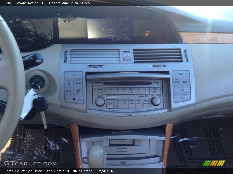 Desert Sand Mica / Ivory 2006 Toyota Avalon XLS