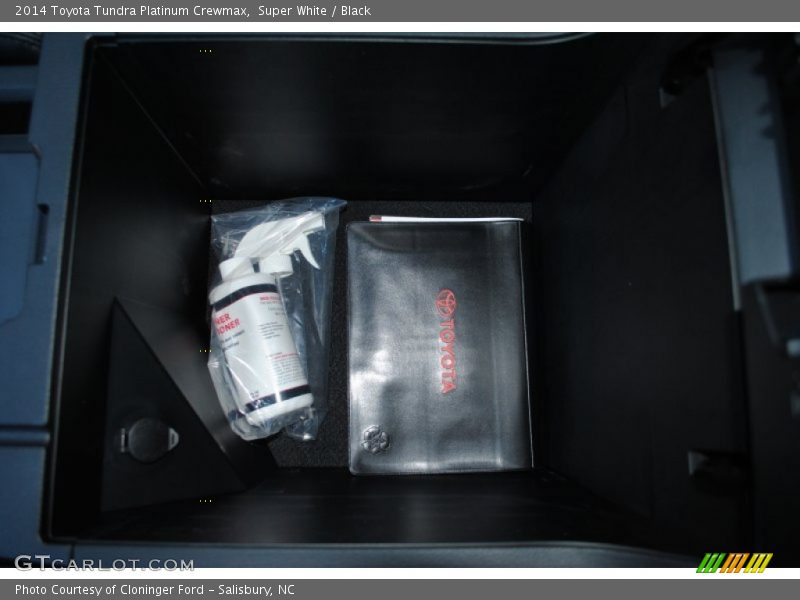 Super White / Black 2014 Toyota Tundra Platinum Crewmax