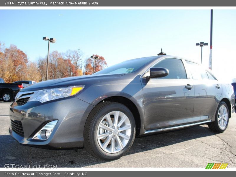 Magnetic Gray Metallic / Ash 2014 Toyota Camry XLE