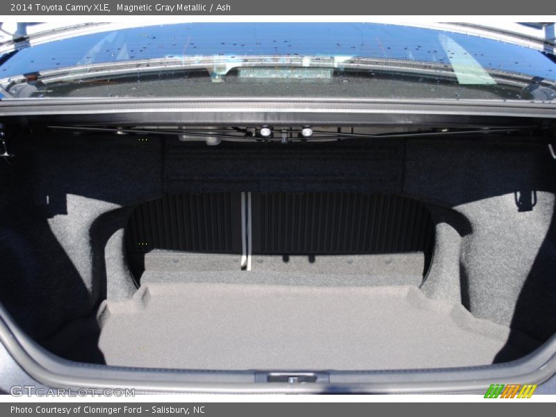Magnetic Gray Metallic / Ash 2014 Toyota Camry XLE