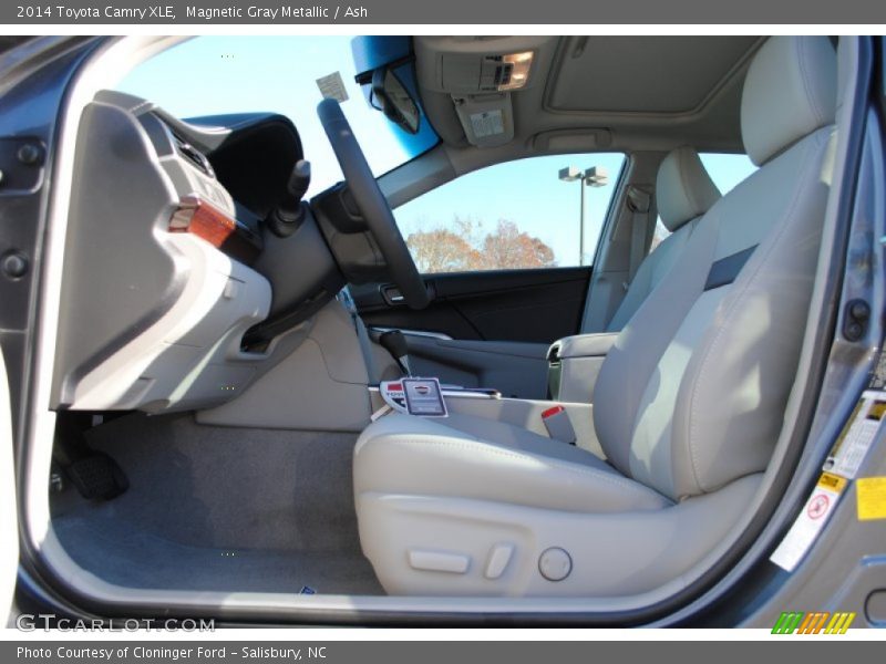 Magnetic Gray Metallic / Ash 2014 Toyota Camry XLE
