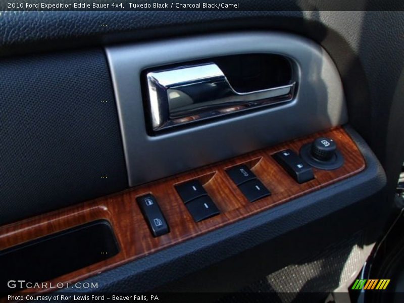 Tuxedo Black / Charcoal Black/Camel 2010 Ford Expedition Eddie Bauer 4x4