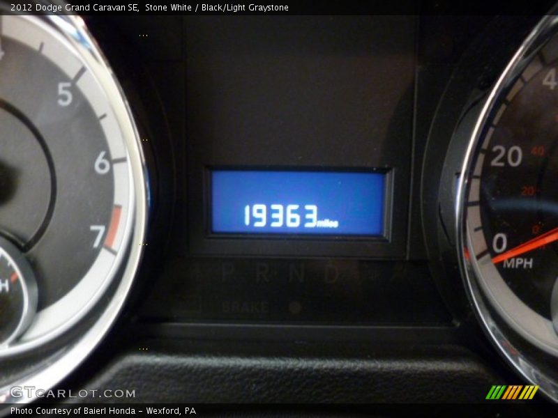 Stone White / Black/Light Graystone 2012 Dodge Grand Caravan SE