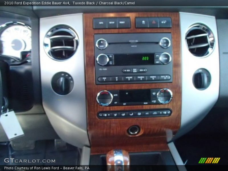Tuxedo Black / Charcoal Black/Camel 2010 Ford Expedition Eddie Bauer 4x4