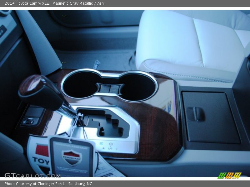 Magnetic Gray Metallic / Ash 2014 Toyota Camry XLE