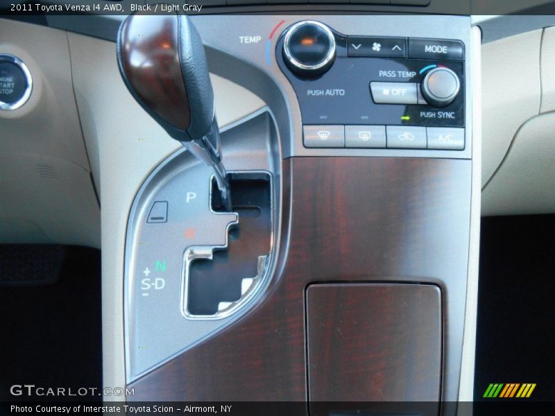 Black / Light Gray 2011 Toyota Venza I4 AWD