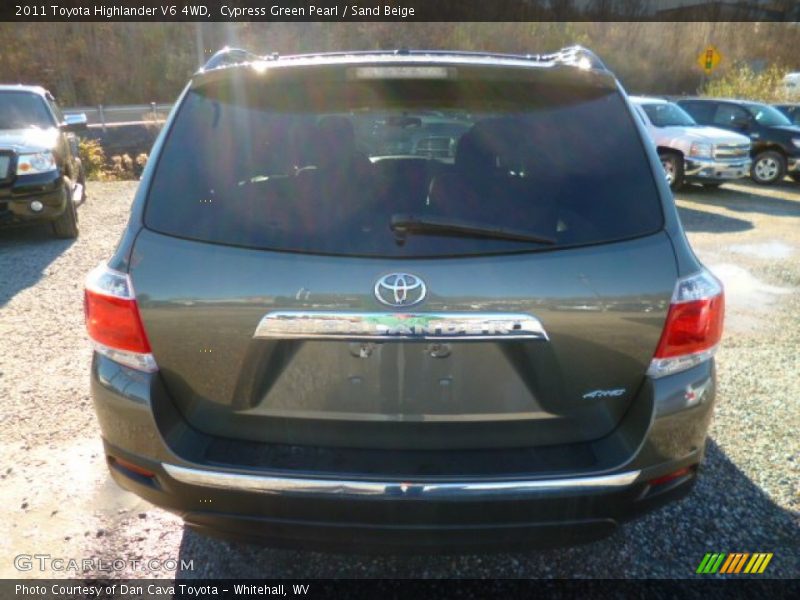 Cypress Green Pearl / Sand Beige 2011 Toyota Highlander V6 4WD