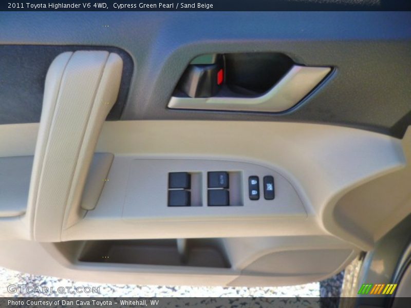Cypress Green Pearl / Sand Beige 2011 Toyota Highlander V6 4WD
