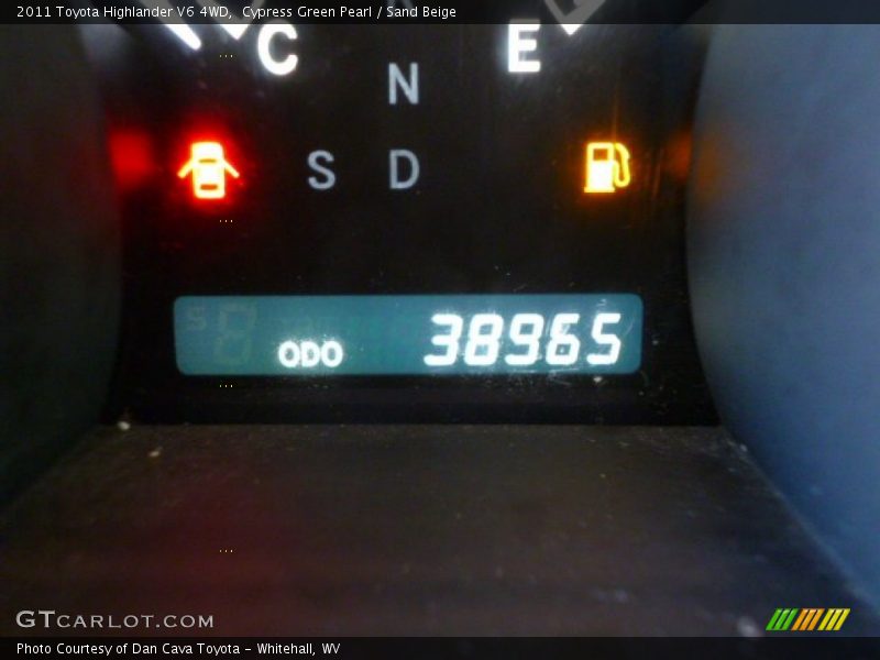 Cypress Green Pearl / Sand Beige 2011 Toyota Highlander V6 4WD