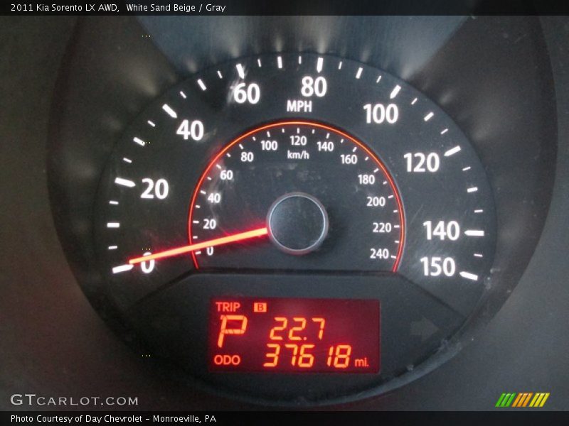 White Sand Beige / Gray 2011 Kia Sorento LX AWD