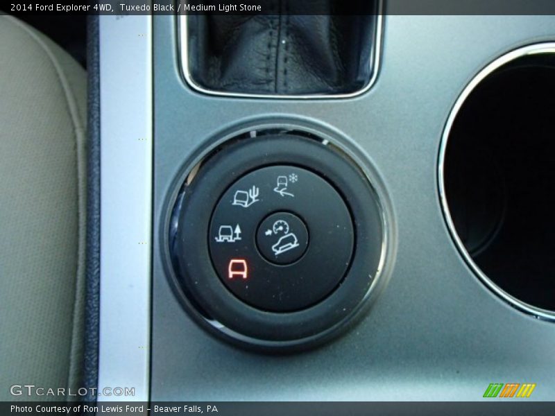 Tuxedo Black / Medium Light Stone 2014 Ford Explorer 4WD
