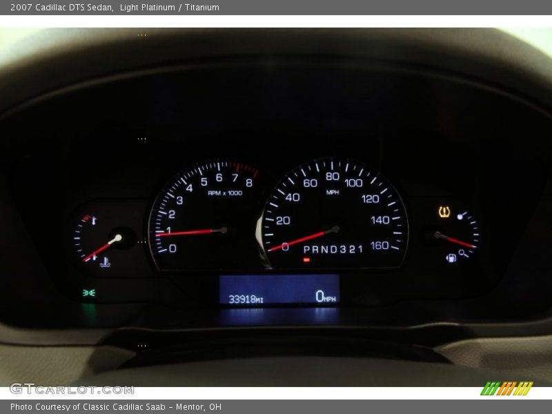 Light Platinum / Titanium 2007 Cadillac DTS Sedan