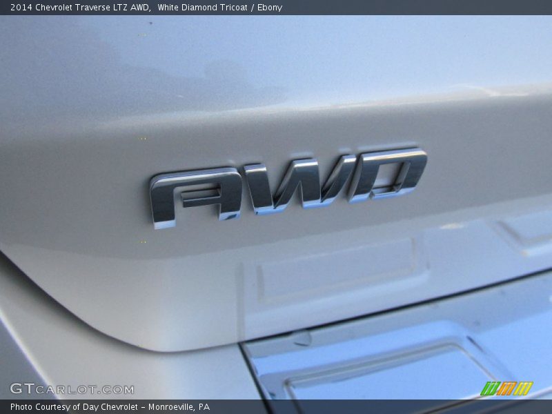 White Diamond Tricoat / Ebony 2014 Chevrolet Traverse LTZ AWD