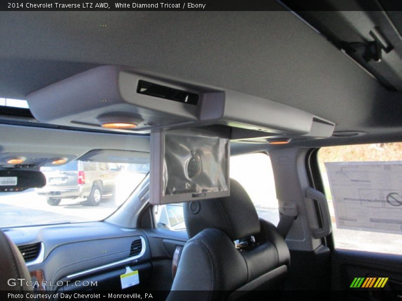 White Diamond Tricoat / Ebony 2014 Chevrolet Traverse LTZ AWD