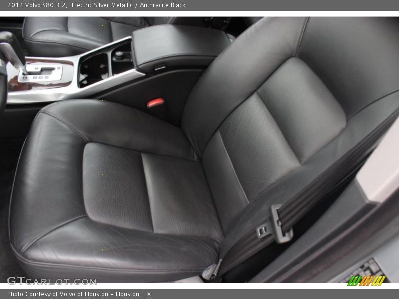 Electric Silver Metallic / Anthracite Black 2012 Volvo S80 3.2