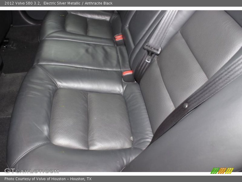 Electric Silver Metallic / Anthracite Black 2012 Volvo S80 3.2