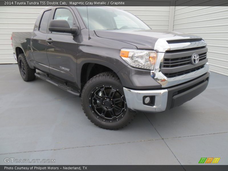 Magnetic Gray Metallic / Graphite 2014 Toyota Tundra TSS Double Cab
