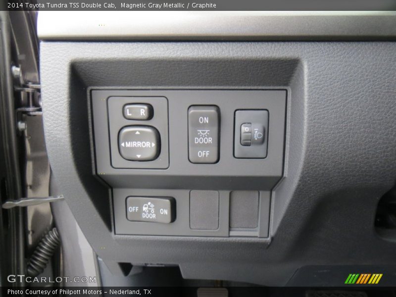 Magnetic Gray Metallic / Graphite 2014 Toyota Tundra TSS Double Cab