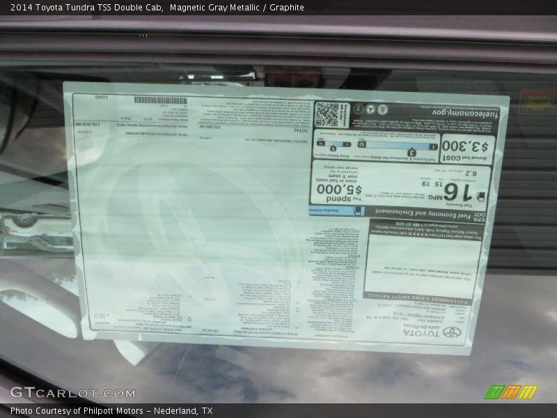 Magnetic Gray Metallic / Graphite 2014 Toyota Tundra TSS Double Cab