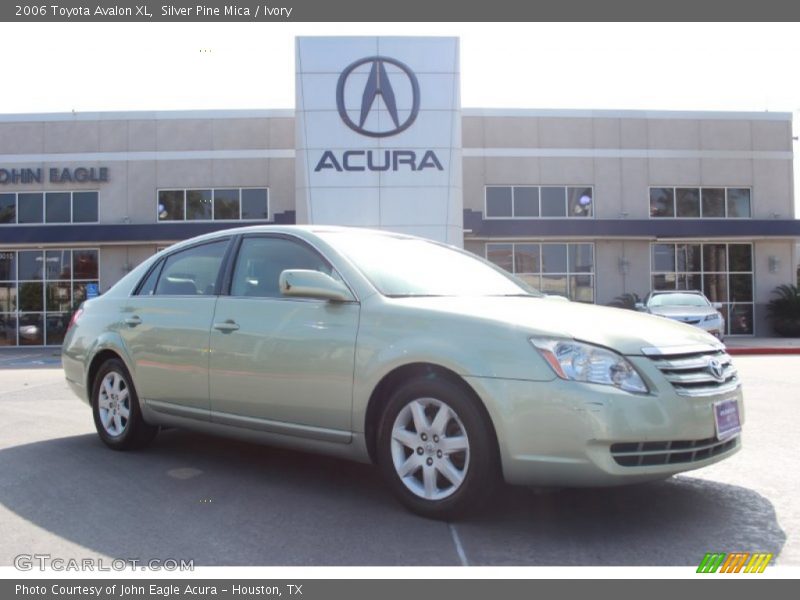 Silver Pine Mica / Ivory 2006 Toyota Avalon XL