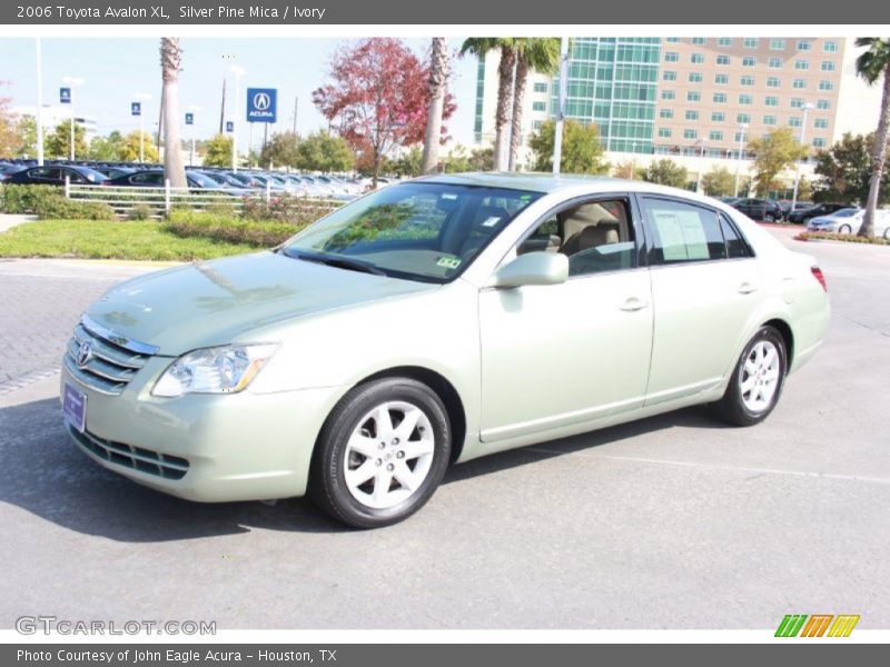 Silver Pine Mica / Ivory 2006 Toyota Avalon XL