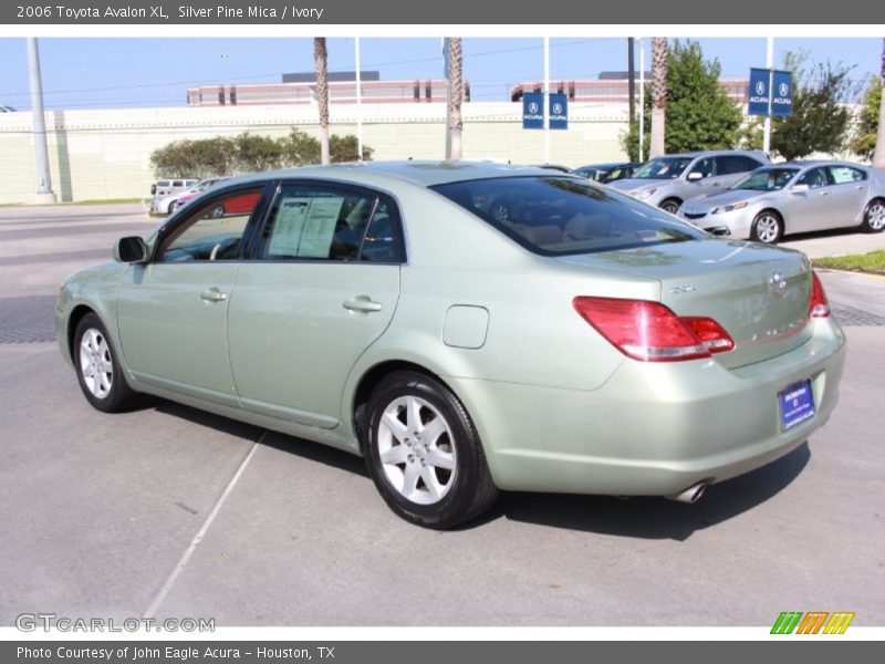 Silver Pine Mica / Ivory 2006 Toyota Avalon XL