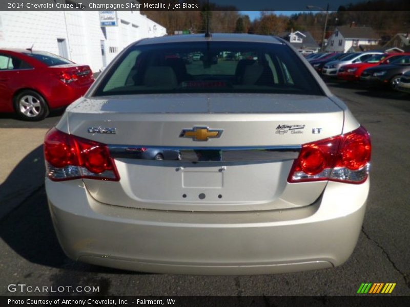 Champagne Silver Metallic / Jet Black 2014 Chevrolet Cruze LT