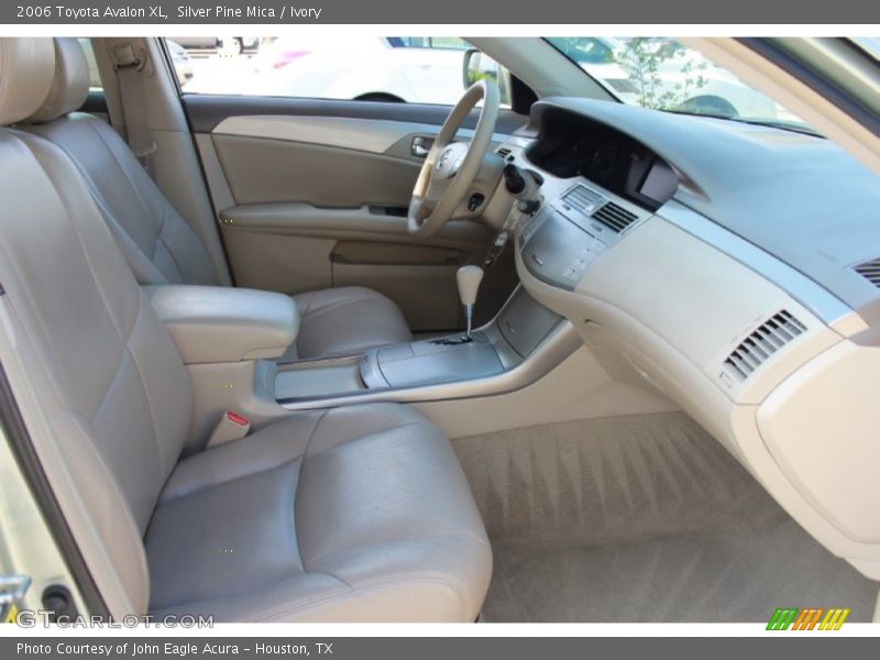 Silver Pine Mica / Ivory 2006 Toyota Avalon XL